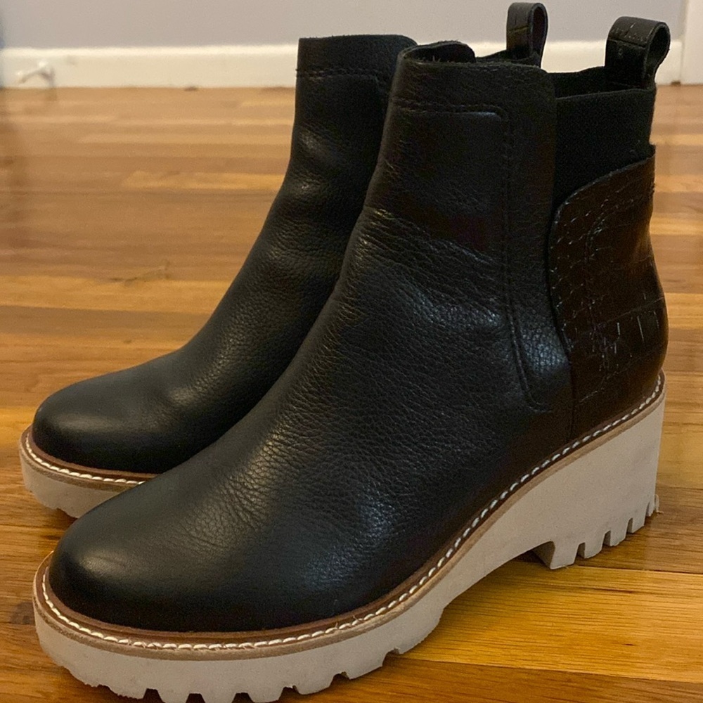 Dolce Vita Women’s Black Booties Size 7